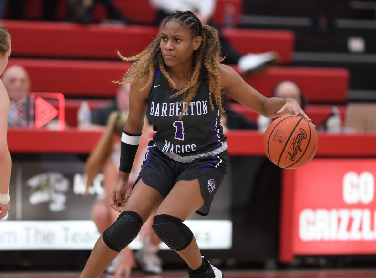 Two_Jeff Harwell_Wadsworth_Barberton_girls.21